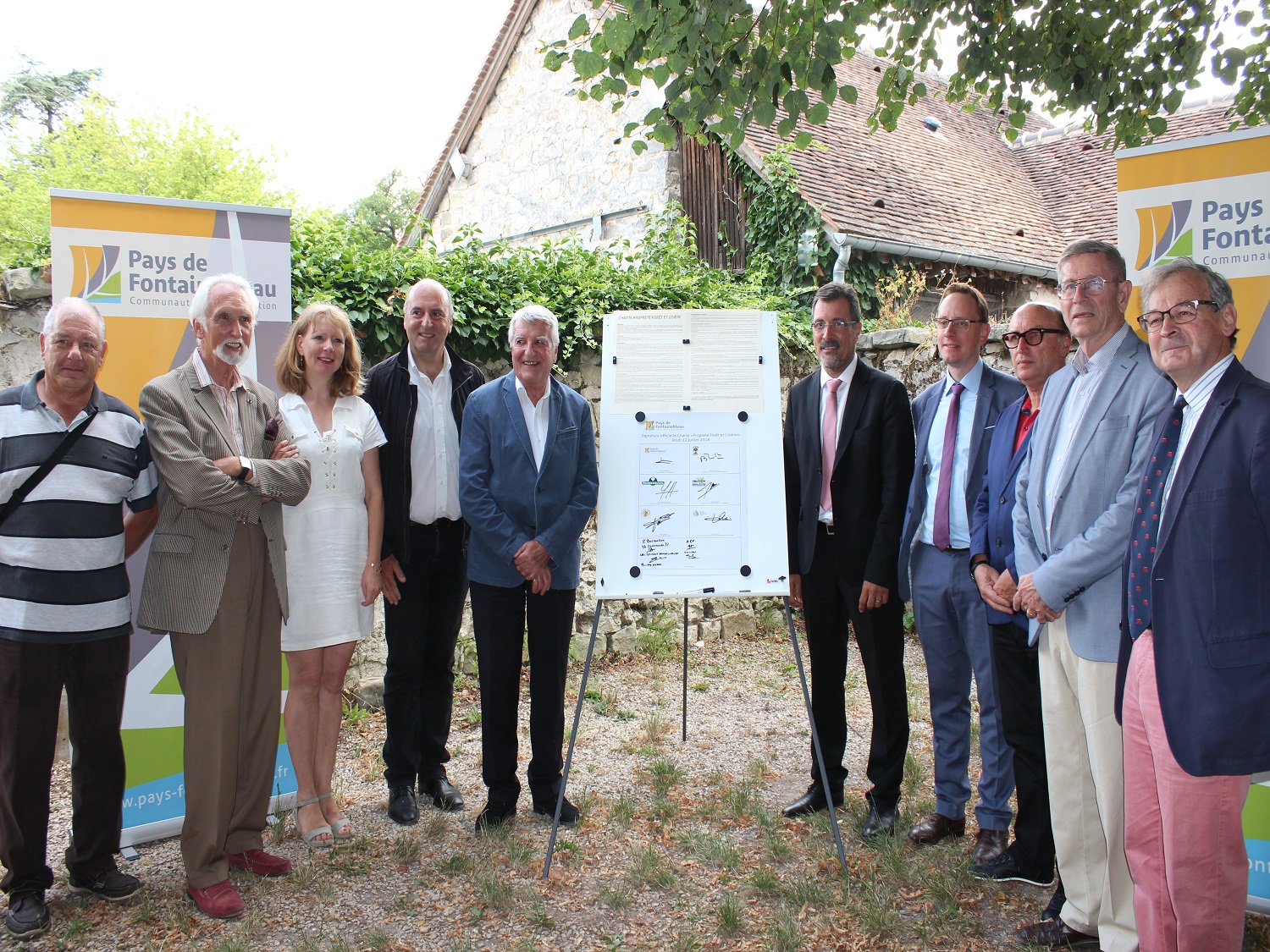 signature_de_la_ charte_Proreté_forêt_et_ lisière" au Pays de Fontainebleau_le_12_juillet_2018